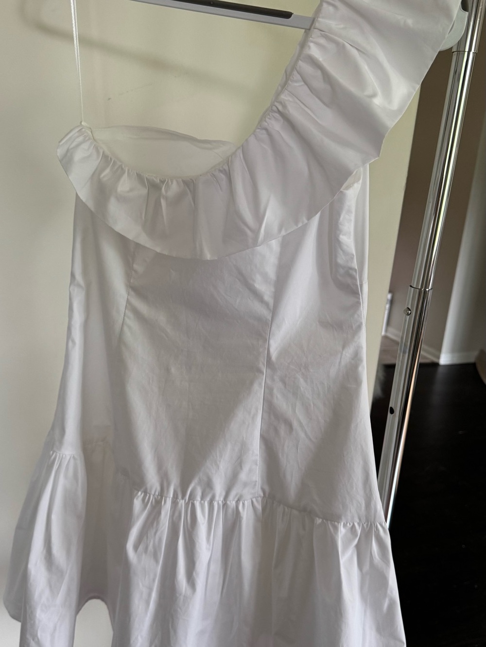 Astr White One-Shoulder Ruffle Mini Dress - Picture 4 of 8